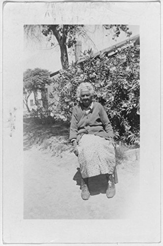 0011765414582 - 1937 PHOTO MOTHER ANNE CLARK, EX-SLAVE, EL PASO LOCATION: BEXAR, EL PASO, SAN ANTONIO, TEXAS