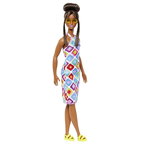 0194735094035 - BARBIE FASHIONISTAS DOLL #210 WITH BROWN HAIR IN BUN, WEARING COLORFUL CROCHET HALTER DRESS, SUNGLASSES AND SANDALS