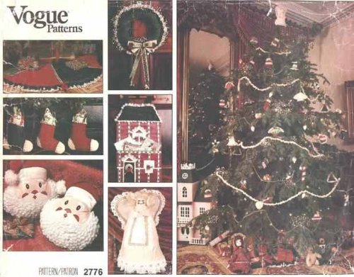 0031664070979 - 80'S VINTAGE/UNCUT VOGUE 2776 CHRISTMAS CRAFTS SEWING PATTERN TREE SKIRT, WREATH, CARD DISPLAY HOLDER, SANTA PILLOW, STOCKINGS, BASKET & 10 ORNAMENTS