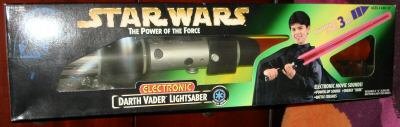 0041415979864 - STAR WARS THE POWER OF THE FORCE ELECTRONIC DARTH VADER LIGHTSABER GREEN BOX