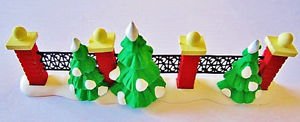 0044756131274 - TREE-LINED COURTYARD FENCE SET OF 24 NO. 52124 DEPARTMENT 56 VILLAGES