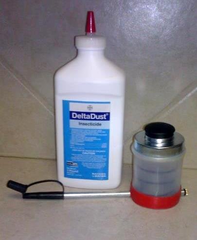0047400516946 - 1 LB DELTA DUST PEST INSECTICIDE W/ PUFFER BELLOW HAND DUSTER, CARPENTER BEE, BEDBUGS, WASP CONTROL AND MANY MORE..