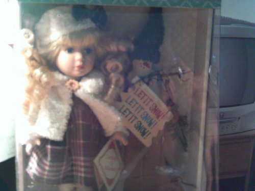 0047475070459 - CLASSIC TREASURES SPECIAL EDITION COLLECTIBLE DOLL CHRISTMAS COLLECTION