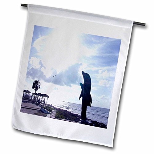 0499012220023 - BEVERLY TURNER PHOTOGRAPHY - DOLPHIN STATUES ON THE GULF - 18 X 27 INCH GARDEN FLAG (FL_12220_2)