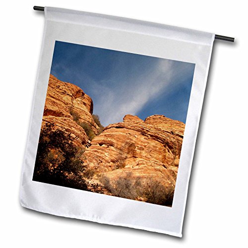 0499048011022 - KRISTA FUNK CREATIONS RED ROCK CANYON UP CLOSE AND PERSONAL - A WHITE CLOUD DIVIDES THIS CHUNK OF RED ROCK AT RED ROCK CANYON IN NEVADA, USA - 18 X 27 INCH GARDEN FLAG (FL_48011_2)