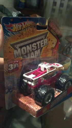 0050428927458 - VERY RARE AND HARD TO FIND 1/64 2010 HOT WHEELS MONSTER JAM ERADICATOR 30TH ANNIVERSARY MONSTER TRUCK WITH TOPPS TRADING CARD