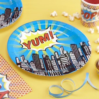 5060303700880 - GINGER RAY PAPER PLATES - POP ART SUPERHERO PARTY (8 COUNT)