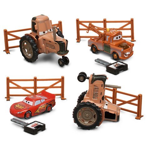 5745141095786 - DISNEY-PIXAR CARS? DISNEY PARKS TRACTOR TIPPING PLAYSET WITH MATER & LIGHTNING MCQUEEN DISNEY PIXAR AMERICA DISNEY PARK LIMITED TRACTOR ROLL PLAY SET METER & WITH MCQUEEN