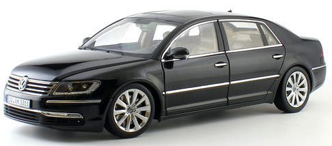 5745141108141 - 1/18 VW PHAETON (BLACK) GTA SERIES