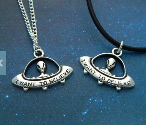 0612248130472 - ALIEN NECKLACE, UFO NECKLACE, SPACE JEWELLERY, I WANT TO BELIEVE, MARTIAN JEWELRY, SPACESHIP NECKLACE, FLYING SAUCER NECKLACE, GEEKY GIFT