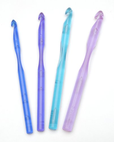 0652695730252 - DARICE ACRYLIC CROCHET HOOK WITH STYLES L11, M13, N15 AND P16