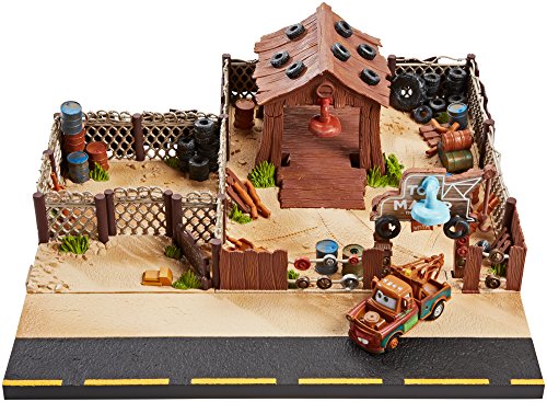 0071518835071 - DISNEY/PIXAR CARS MATER'S TOWING AND SALVAGE PLAYSET AND VEHICLE
