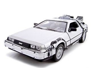 0717261573548 - DELOREAN BACK TO THE FUTURE 2 1:24 DIECAST MODEL CAR BY WELLY 22441