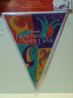 0726528043304 - DISNEY'S THE HUNCHBACK OF NOTRE DAME PARTY FLAGS BANNER (12 FOOT/ 4 YARD)