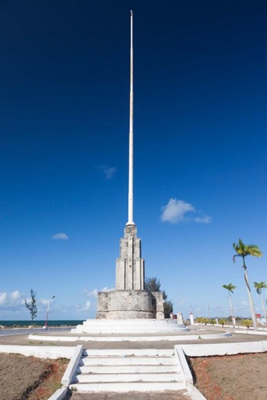 7429730234265 - CUBA, CARDENAS, FLAGPOLE MONUMENT POSTER PRINT BY WALTER BIBIKOW (19 X 28)