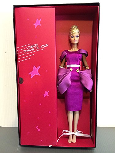 0754105182047 - COUNTESS DANIELLE DU VOISIN THE JEM AND THE HOLOGRAMS COLLECTION IT DIRECT EXCLUSIVE ADULT COLLECTIBLE DOLL