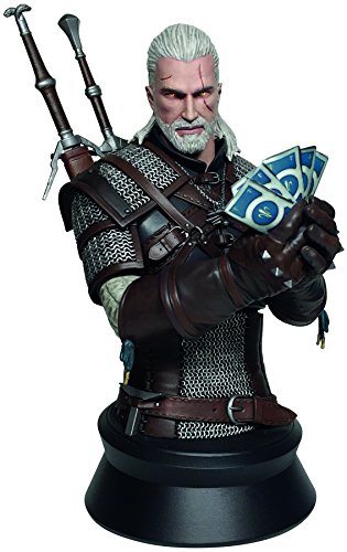 0761568000917 - THE WITCHER 3 WILD HUNT GERALT PLAYING GWENT BUST