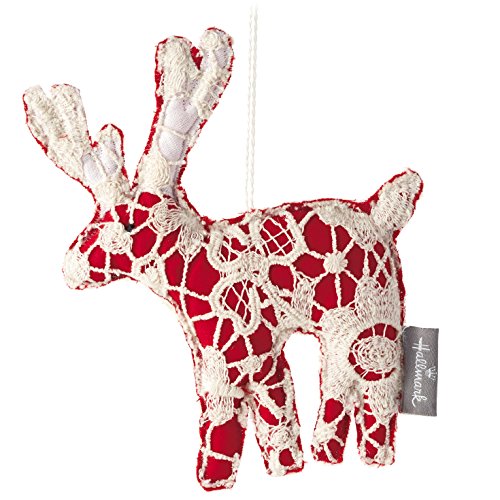 0763795089376 - HALLMARK HOLIDAY HOME DECOR: FABRIC/LACE PATCHWORK REINDEER CHRISTMAS TREE ORNAMENT