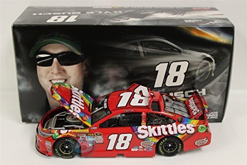 0787799754283 - LIONEL RACING KYLE BUSCH #18 SKITTLES 2015 TOYOTA CAMRY NASCAR DIECAST CAR (1:24 SCALE) BY LIONEL RACING