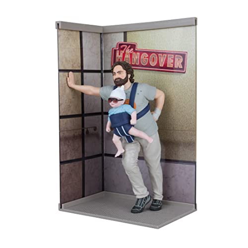 0787926140064 - MCFARLANE TOYS - WB 100: ALAN GARNER (THE HANGOVER) MOVIE MANIACS 6IN POSED FIGURE