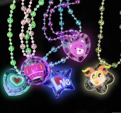 0794348194254 - LED FLASHING CRYSTAL NECKLACE - PACK OF 12 - GREAT FOR PARTIES AND FOR HALLOWEEN