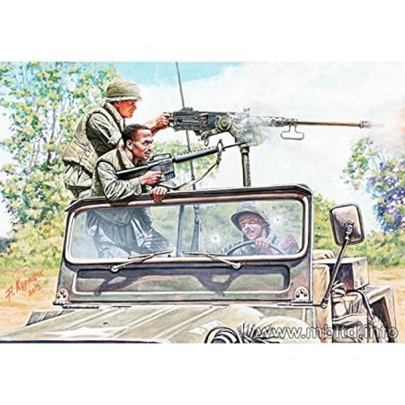 0797770279216 - MASTER BOX MODELS 1/35 CHARLIE ON THE LEFT CREW OF 3 U.S. JEEP AND TWO VIET CONG FIGHTERS, 5 FIGURES SET