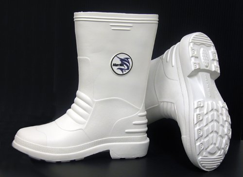 0799967298246 - MARLIN WHITE BOOTS SIZE: 9