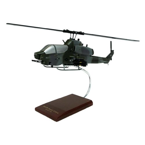 0080957306400 - AH-1W SUPER COBRA 1 32 SCALE HELICOPTER