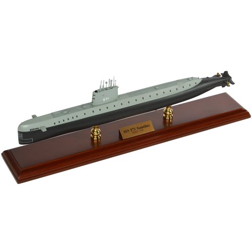 0080957968721 - USS NAUTILUS SSN 571 - 1/192 SCALE MODEL
