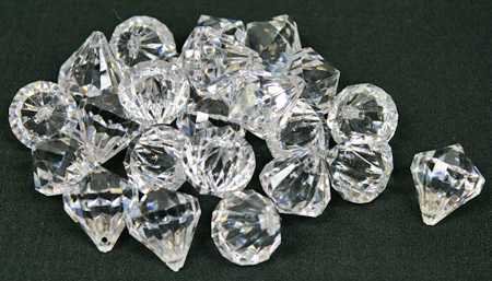 0809726055567 - 2 POUNDS OF 20 CARAT CLEAR ACRYLIC DIAMONDS - BIG DIAMONDS BIG BLING!