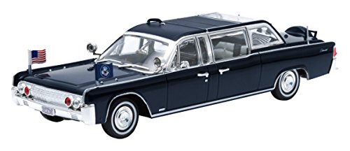 0812982022105 - GREENLIGHT COLLECTIBLES PRESIDENTIAL LIMO 1961 LINCOLN CONTINENTAL SS-100-X JOHN KENNEDY VEHICLE (1:43 SCALE)
