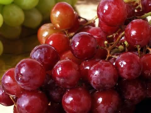 0008196004093 - RED SEEDLESS GRAPES FRESH PRODUCE FRUIT PER POUND