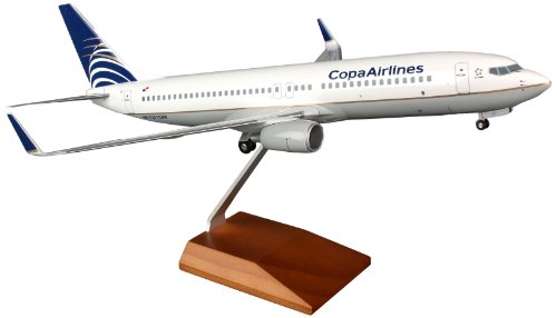 0830715182421 - DARON SKYMARKS COPA 737-800 MODEL KIT WITH GEAR AND WOOD STAND (1/100 SCALE)