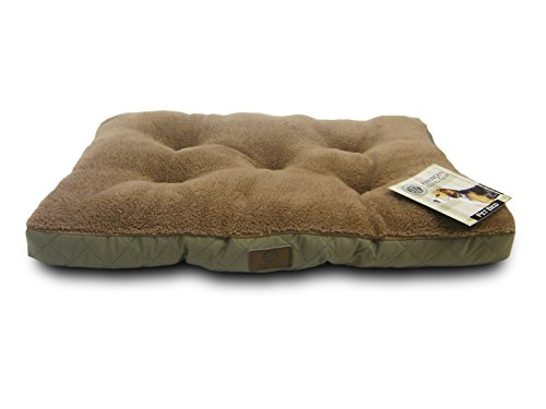 0840294100426 - AMERICAN KENNEL CLUB AKC NON-SKID BOTTOM DELUXE PLUSH QUILTED CRATE MAT FOR PETS, 24 BY 17-INCH