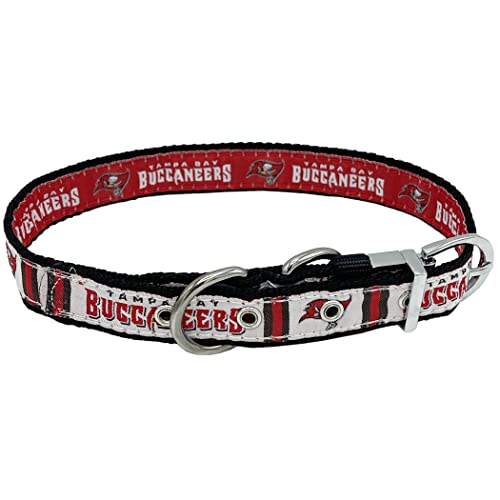 0849790125643 - TAMPA BAY BUCCANEERS REVERSIBLE NFL DOG COLLAR, MEDIUM. PREMIUM HOME & AWAY 2-SIDED PET COLLAR ADJUSTABLE WITH METAL BUCKLE YOUR FAVORITE NFL FOOTBALL TEAM WITH UNIQUE DESIGN ON EACH SIDE! DOGS/CATS