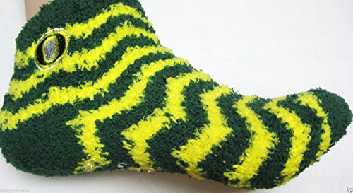 0884837567635 - MOUSE OVER IMAGE TO ZOOM HAVE ONE TO SELL? SELL NOW OREGON DUCKS CHEVRON STRIPE SOCKS WOMEN'S FUZZY M MEDIUM 6-11 MEN 5-10