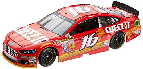0886154081122 - LIONEL RACING GREG BIFFLE #16 CHEEZ-IT 2015 FORD FUSION 1:24 SCALE ARC HOTO OFFICIAL DIECAST OF NASCAR VEHICLE