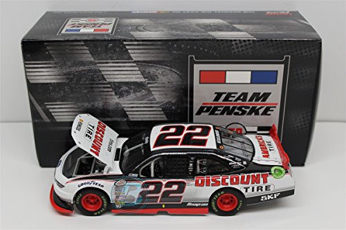 0886154105538 - LIONEL RACING BRAD KESELOWSKI #22 DISCOUNT TIRE 2016 FORD MUSTANG NASCAR DIECAST CAR (1:24 SCALE)