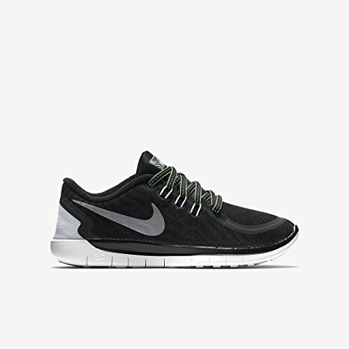 0888410367919 - NIKE BOY'S FREE 5.0 FLASH (GS) RUNNING SHOES BLACK/SUMMIT WHITE/ELECTRIC GREEN/REFLECT SILVER 4