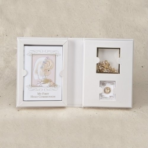 0089945473001 - PRECIOUS MOMENTS 4 PIECE GIRL FIRST HOLY COMMUNION GIFT SET - ROSARY - PRAYER BOOK - LAPEL PIN