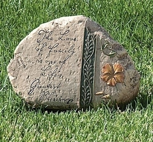 0093422229012 - 6 TAMMY REPP THE LOVE OF FAMILY OUTDOOR GARDEN MESSAGE STONE